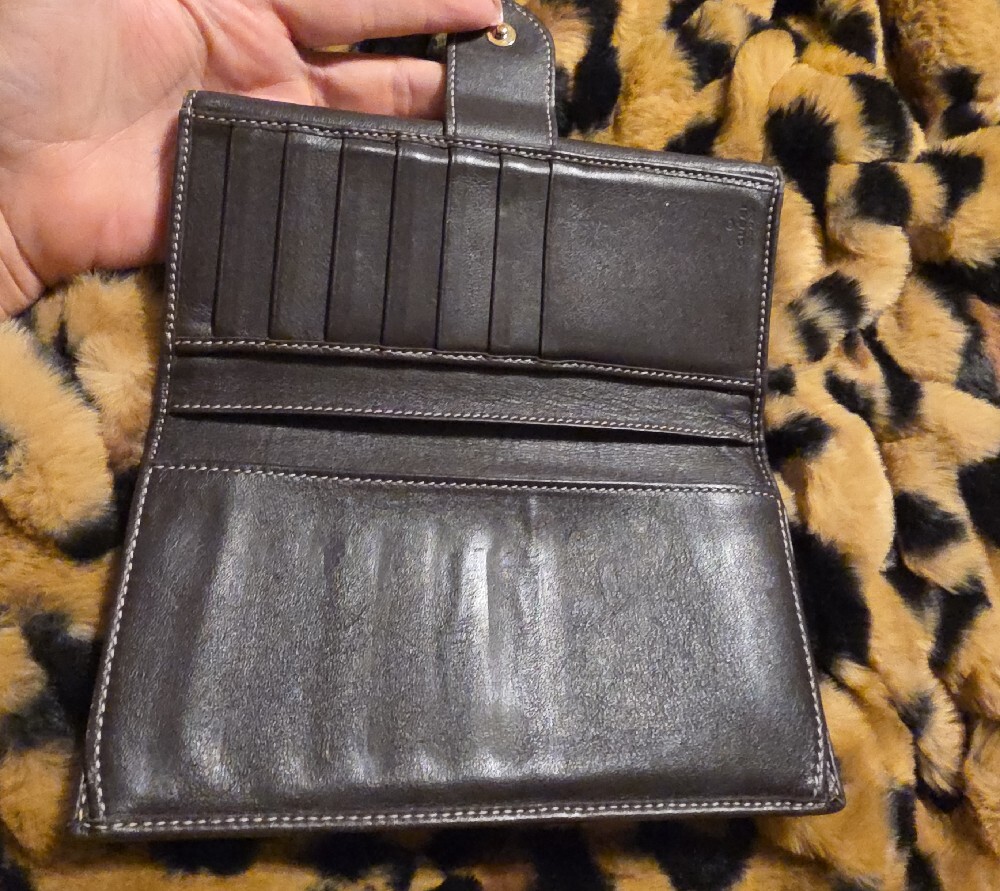Gucci Beige/Brown GG Canvas Wallet with Gold Heart Closure - Picture 3 of 12